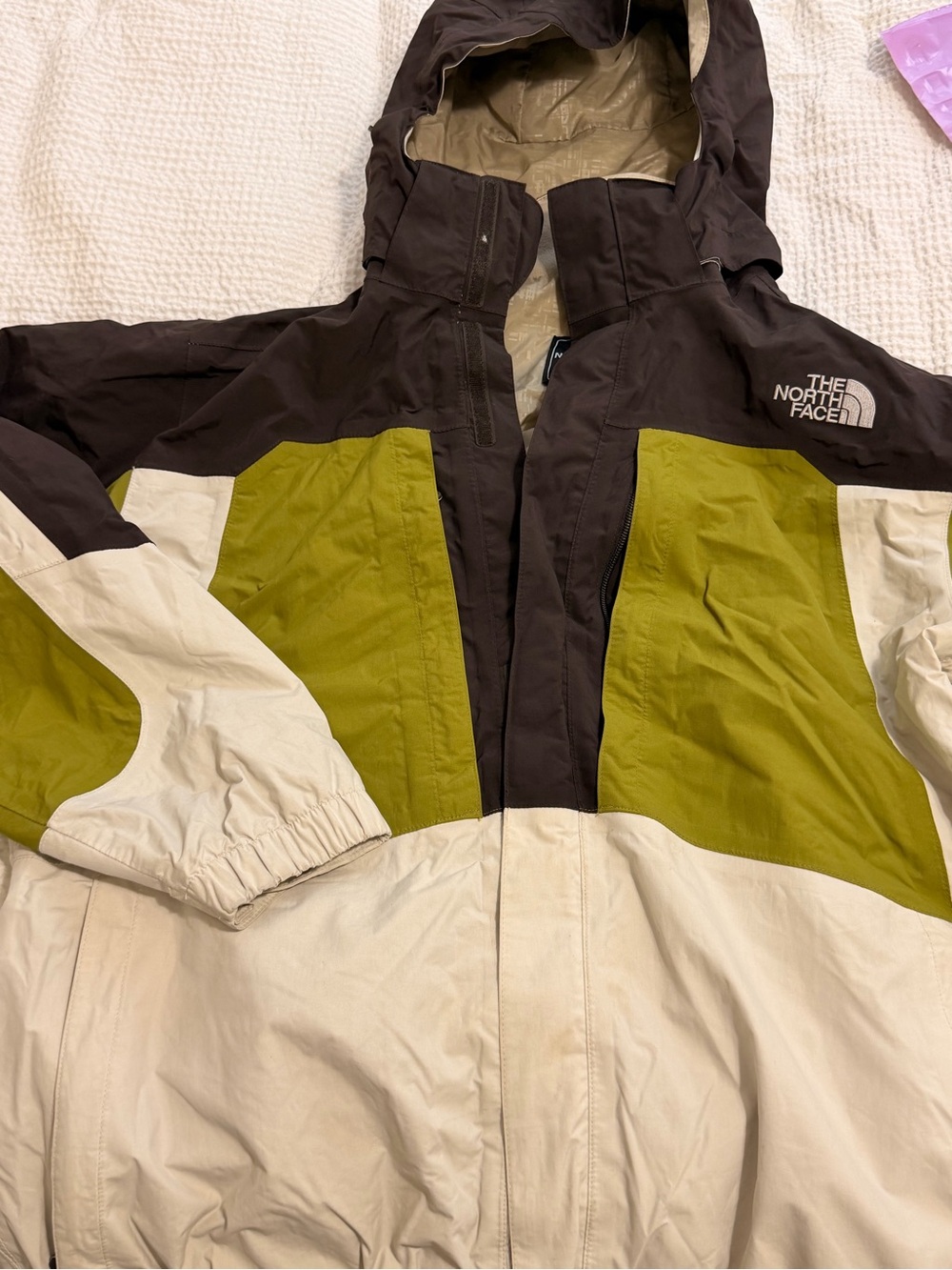 The North Face Men's Hooded Ski Jacket in Olive, Brown & Cream